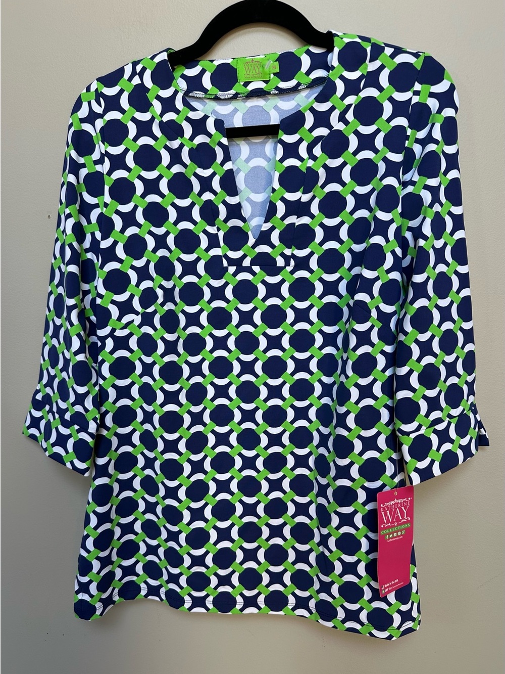 New Katherine Way Sz M SPF Resort Navy, White & Bright Green Geometric Top Tunic